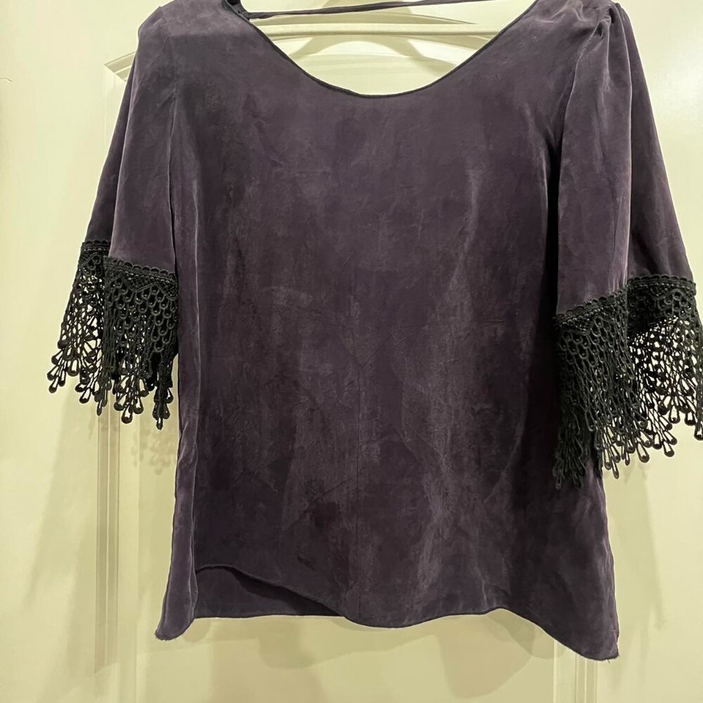 For Love & Lemons Navy SIZE S silk-like 3/4 sleeves with lace detailing